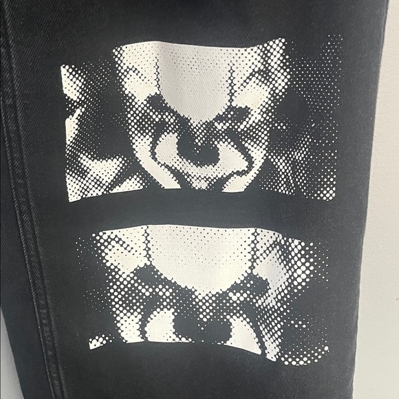 IT Chapter Two Black Wide Leg Jeans with Graphic Design Size 5 - Picture 5 of 10